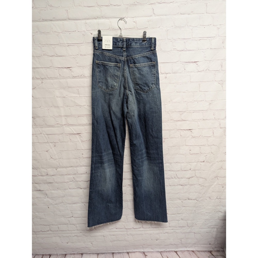 Zara High Rise Blue Jeans - Picture 2 of 8